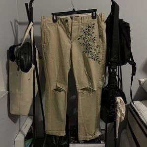 Abercrombie Pant with Embroidery Details